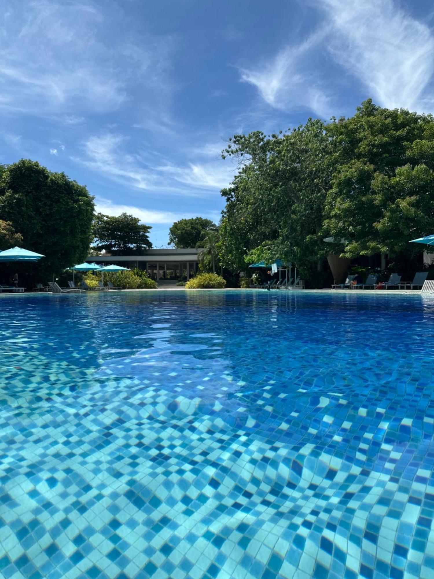 Appartamento 14Dc Tambuli Seaside Living Lapu-Lapu City Esterno foto