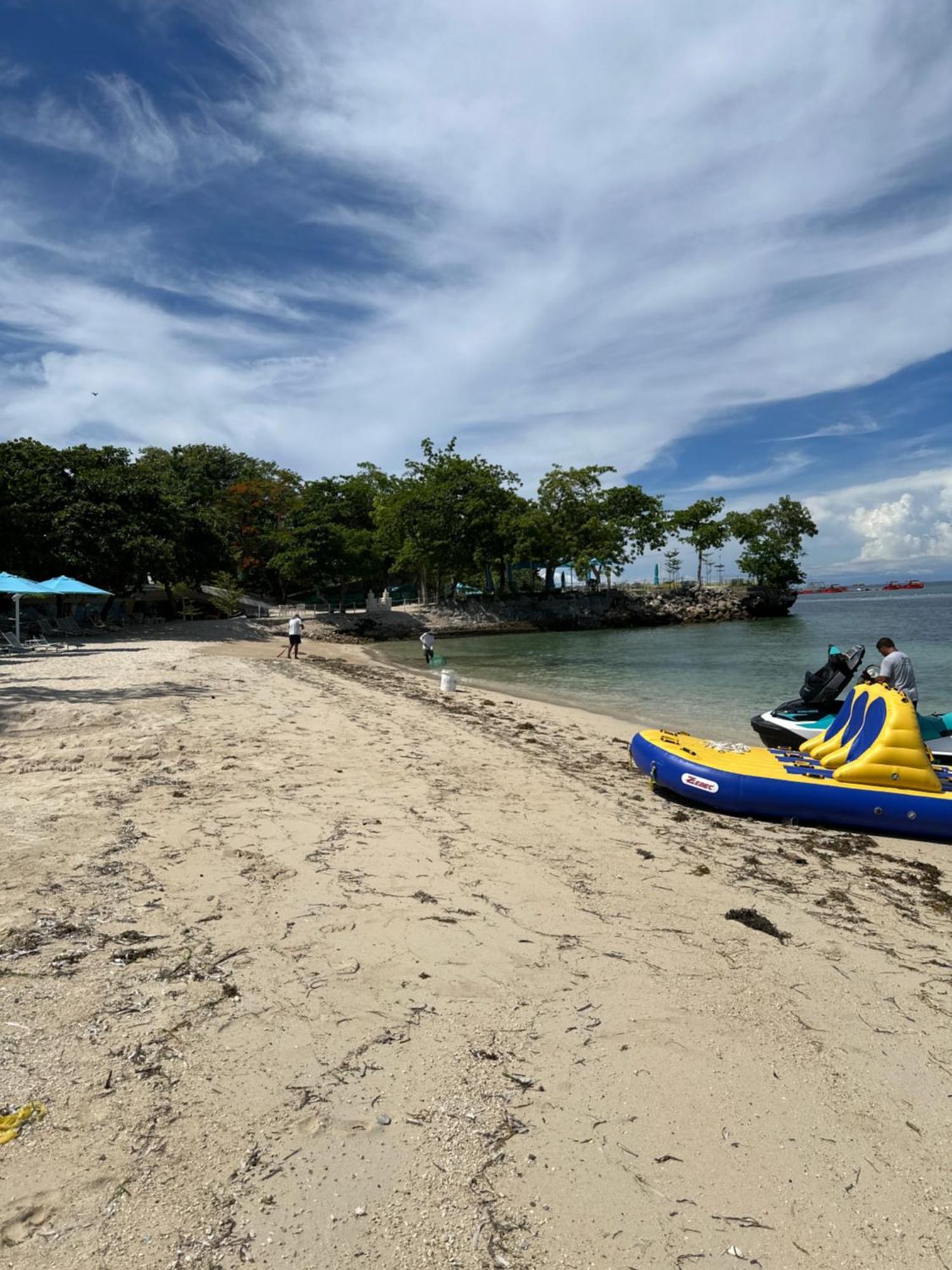 Appartamento 14Dc Tambuli Seaside Living Lapu-Lapu City Esterno foto