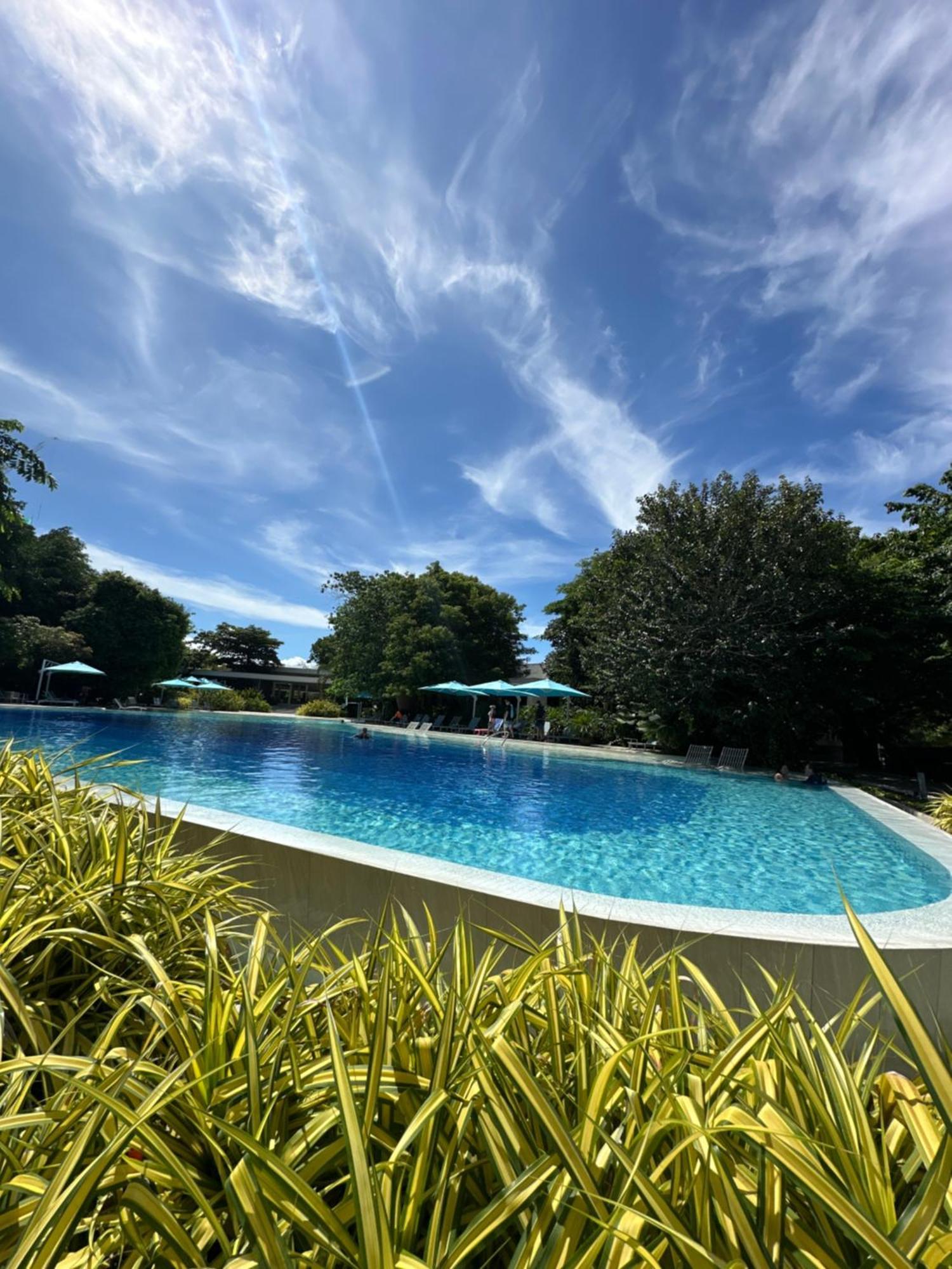 Appartamento 14Dc Tambuli Seaside Living Lapu-Lapu City Esterno foto